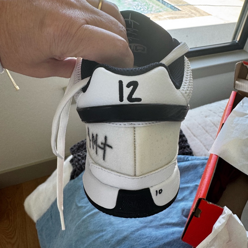 Nike Zoom Hyperset 2. White and Black Retro Trainer Sneakers…. BRAND NEW - Picture 5 of 8